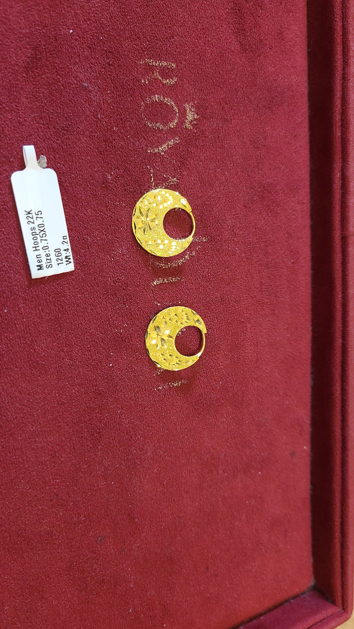 22k gold earring p100