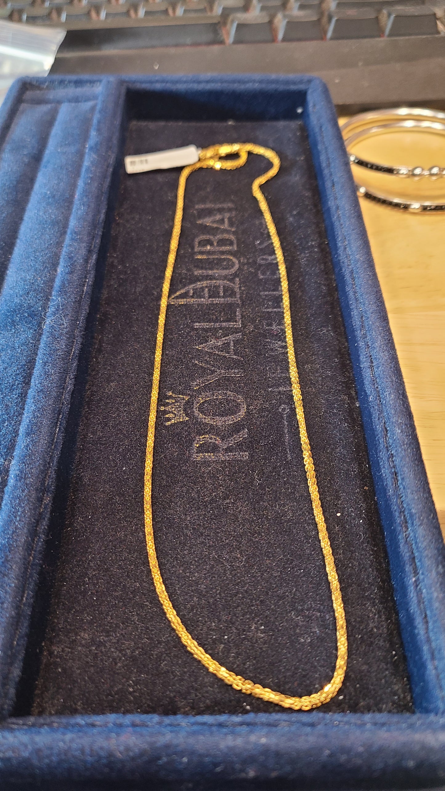 22k gold chain c4