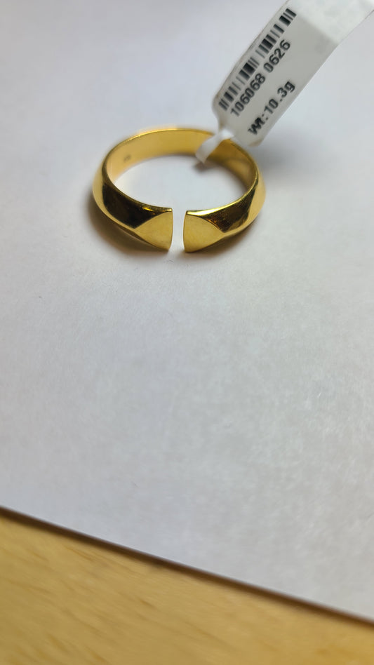 22k gold ring dh100