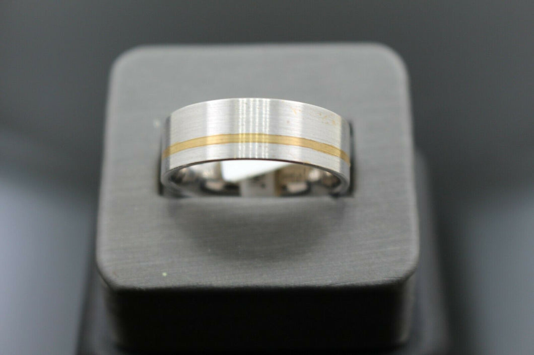18k Solid Gold Elegant Ladies Modern Shiny Finish Band Ring R9438m - Royal Dubai Jewellers