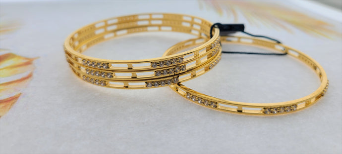 22k Solid Gold Elegant Minimalist Bangle with stones fdbg069 - Royal Dubai Jewellers