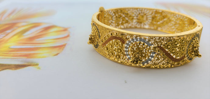 22k Solid Gold Ladies Tri Tone Filigree Bangle br5979 - Royal Dubai Jewellers