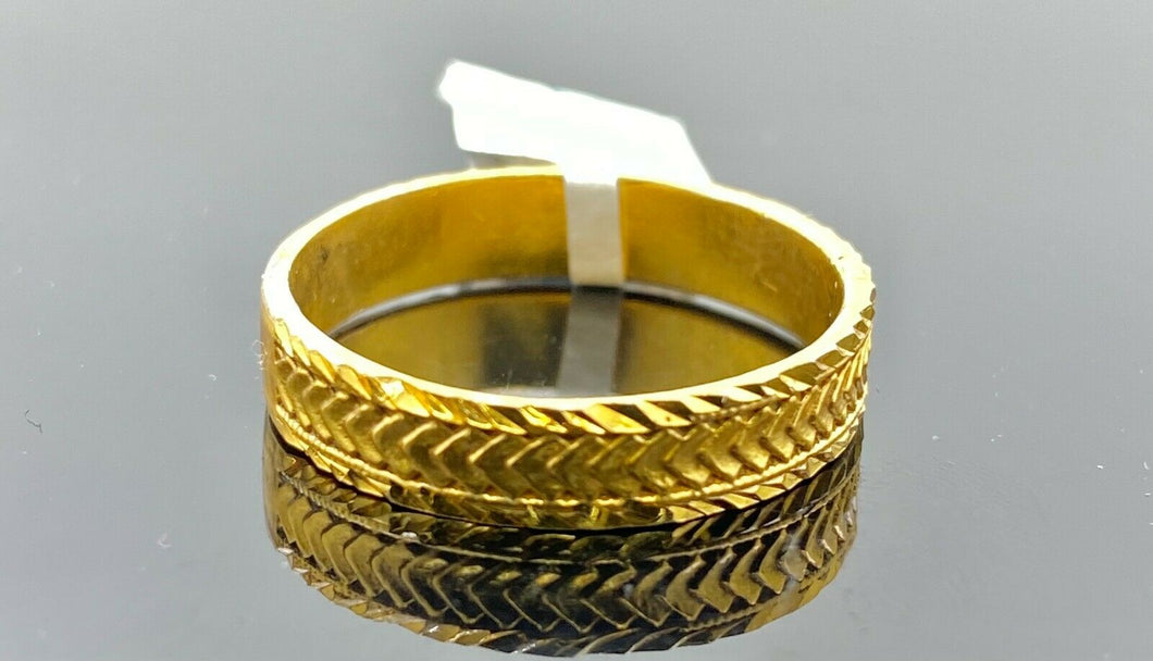 22k Ring Solid Gold ELEGANT Simple V Shape Diamond Cut Band r2075 - Royal Dubai Jewellers