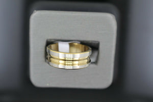 18k Solid Gold Elegant Ladies Modern Disc Finish Band Ring R9105m - Royal Dubai Jewellers