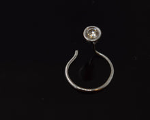 Authentic 18K White Gold Nose Pin Ring Round-Cut-Diamond VS2 n108 - Royal Dubai Jewellers
