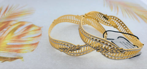 22k Solid Gold Elegant Two Tone Bangle fdbg081 - Royal Dubai Jewellers