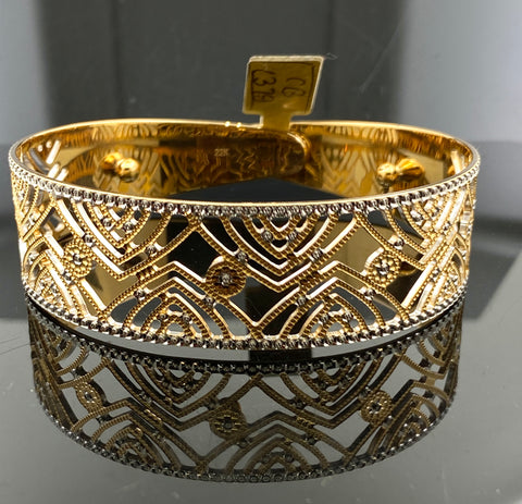 22k Solid Gold Elegant Bangle CB1379 - Royal Dubai Jewellers