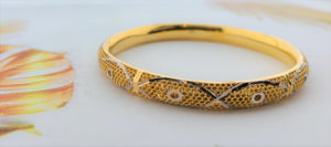 22k Solid Gold Elegant Ladies Two Tone Filigree Bangle b7999 - Royal Dubai Jewellers