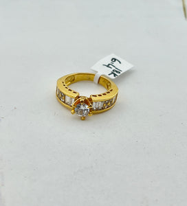18K Solid Gold Zircon Ring R8208 - Royal Dubai Jewellers