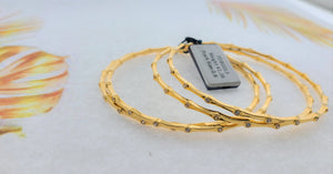 22k Solid Gold Elegant Minimalist Bangle with stones fdbg013 - Royal Dubai Jewellers
