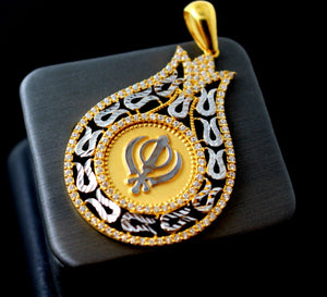 22k 22ct Solid Gold Sikh Religious EK ONKAR pendant Two Tone Modern Design p714 - Royal Dubai Jewellers