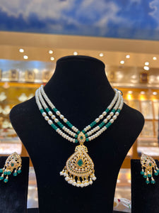 22k Solid Gold Traditional Ladies Green Stone Necklace Set c2878 - Royal Dubai Jewellers