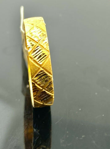 22k Ring Solid Gold ELEGANT Simple Diamond Pattern Men Band r2590 - Royal Dubai Jewellers