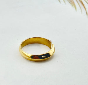 22K Solid Gold Minimalist Split Curve Ring R8159z - Royal Dubai Jewellers