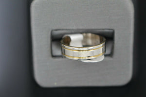18k Solid Gold Elegant Ladies Modern Shiny Finish Band Ring R9252m - Royal Dubai Jewellers