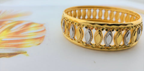 22k Solid Gold Elegant Geometric Oval Two Tone Bangle b8113 - Royal Dubai Jewellers