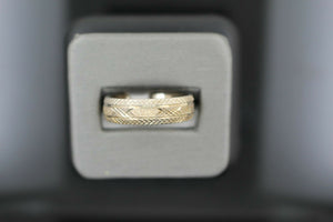18k Solid Gold Elegant Ladies Modern Machine Finish Band Ring R9079m - Royal Dubai Jewellers