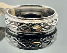 18k Ring Solid Gold Ring Ladies Simple Band Diamond Pattern Design R2386z - Royal Dubai Jewellers