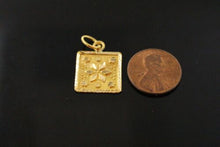 22k Pendant Solid Gold Elegant Charm Square Pendant Charm Diamond Cut p1006 ns - Royal Dubai Jewellers