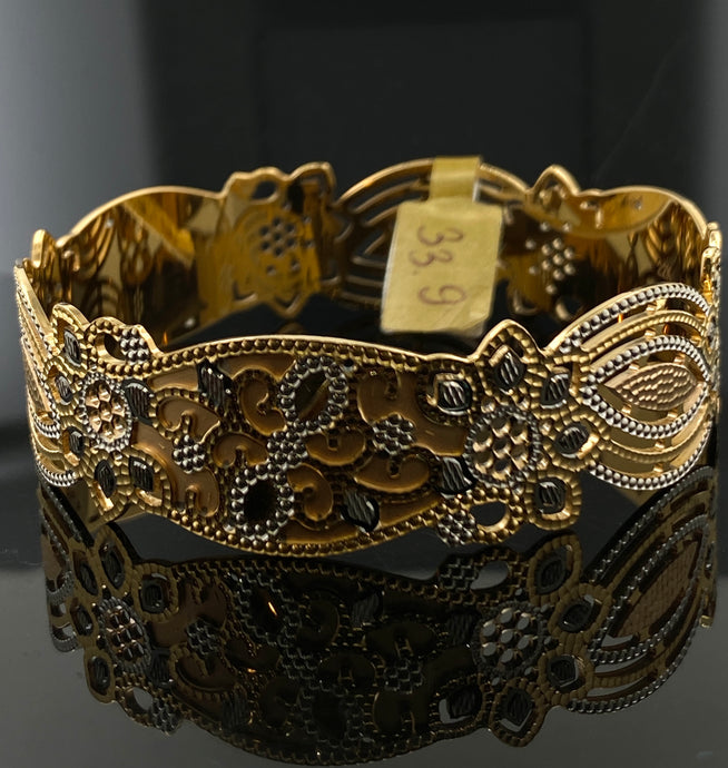 22k Solid Gold Elegant Bangle B7108 - Royal Dubai Jewellers
