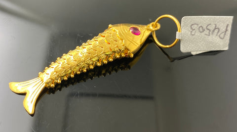 22k Solid Gold Simple Fish Pendant p4503 - Royal Dubai Jewellers
