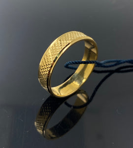 22k Solid Gold Elegant Ridge Band 4600f - Royal Dubai Jewellers
