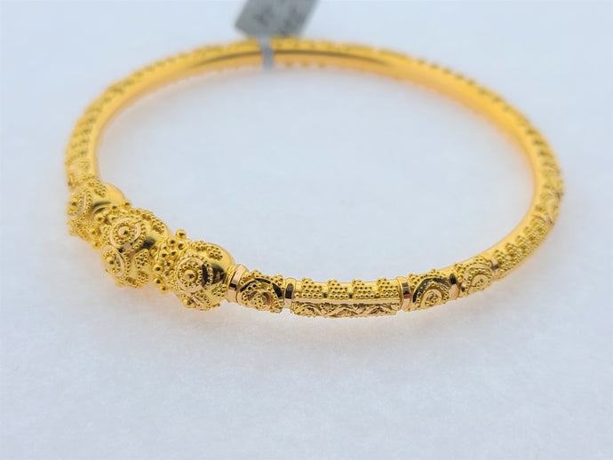 22K Solid Gold Designer Filigree Bangle B9391 - Royal Dubai Jewellers