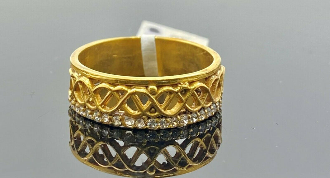 22k Ring Solid Gold ELEGANT Charm Ladies Band SIZE 8 