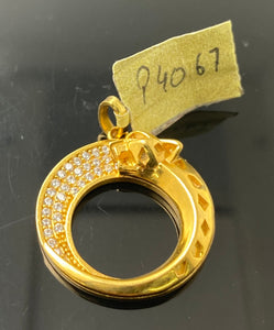 21k Solid Gold Ladies Designer Circle Zircon Puma Pendant P4067 - Royal Dubai Jewellers
