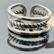 18k Ring Solid Gold ELEGANT Modern Simple Rope Design Ladies Band r2388z - Royal Dubai Jewellers