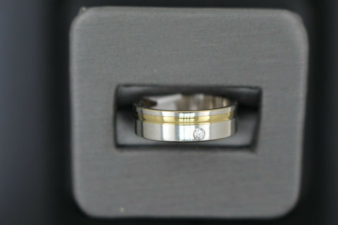 18k Solid Gold Elegant Ladies Modern Shiny Finish with Zirconia Band Ring R9032m - Royal Dubai Jewellers