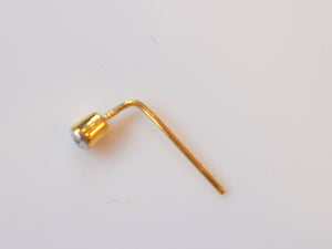 Authentic 18K Yellow Gold L-Shaped Nose Pin Stud Round-Cut-Diamond VS2 n69 - Royal Dubai Jewellers