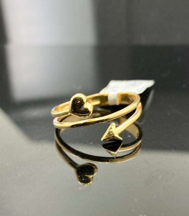 18K Solid Gold Arrow Ring R3916 - Royal Dubai Jewellers