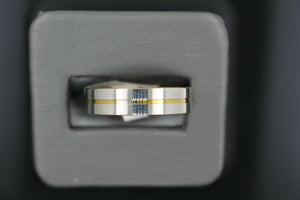 18k Solid Gold Elegant Ladies Modern Shiny Finish Band Ring R9198m - Royal Dubai Jewellers