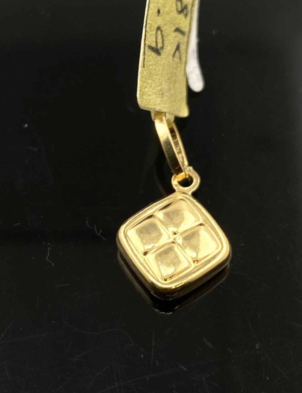 18k Solid Gold Box Pendant P4038 - Royal Dubai Jewellers