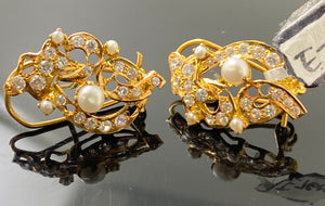 22k Solid Ladies Designer Zircon Pearl Floral Stud Earrings E7608 - Royal Dubai Jewellers