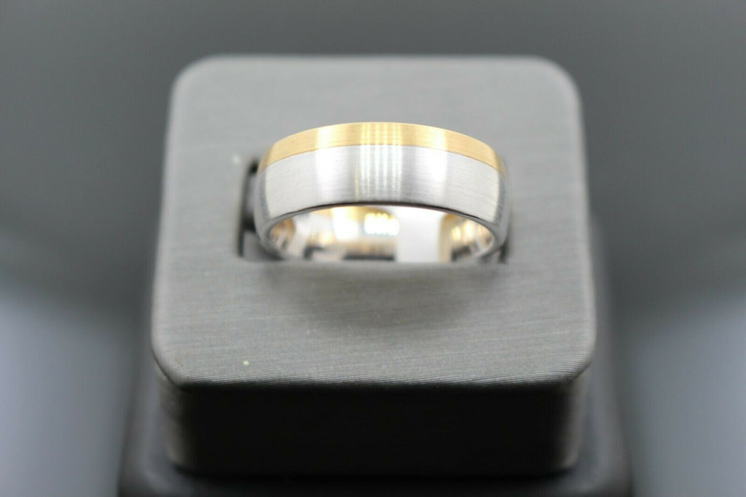 18k Solid Gold Elegant Ladies Modern Shiny Finish Band Ring R9437m - Royal Dubai Jewellers