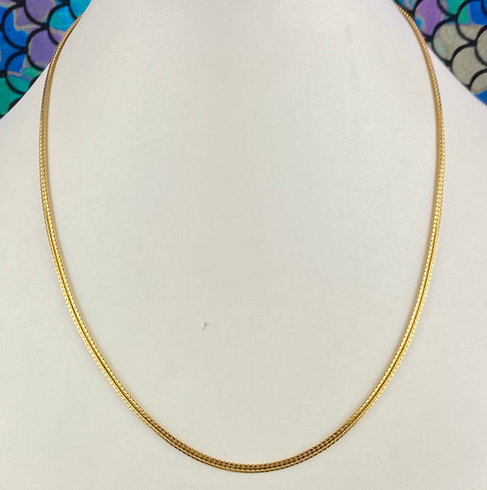 22k Chain Solid Gold Unisex Peculiar Omega Design C0919 - Royal Dubai Jewellers