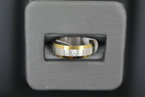 18k Solid Gold Elegant Ladies Modern Shiny Finish with Zirconia Band Ring R9028m - Royal Dubai Jewellers