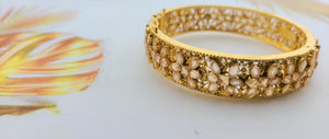 21k Solid Gold Elegant Ladies Floral With Stone Bangle b8040 - Royal Dubai Jewellers