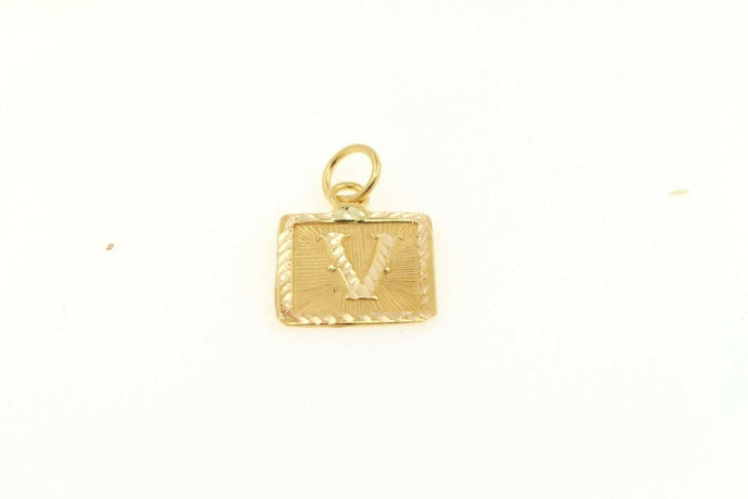 22k 22ct Solid Gold Charm Letter V Pendant Square Design p1124 ns - Royal Dubai Jewellers